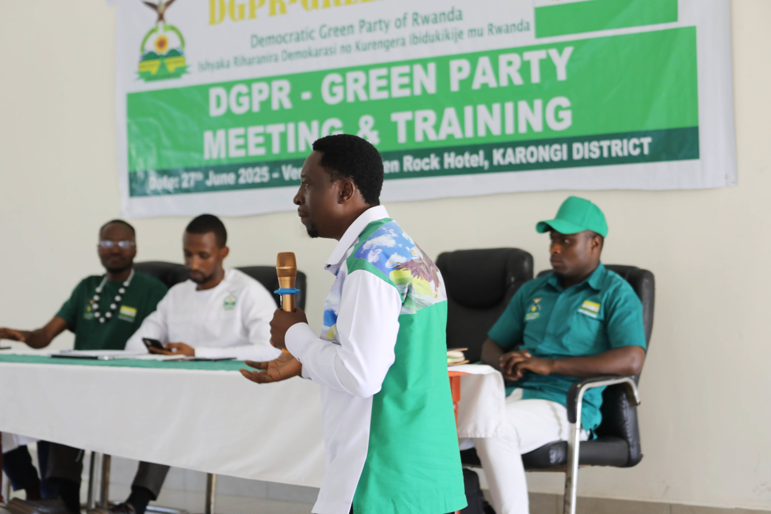 Turifuza ko abagize imitwe yitwaje intwaro yo muri RDC bashyirwa muri FARDC-Dr. Habineza